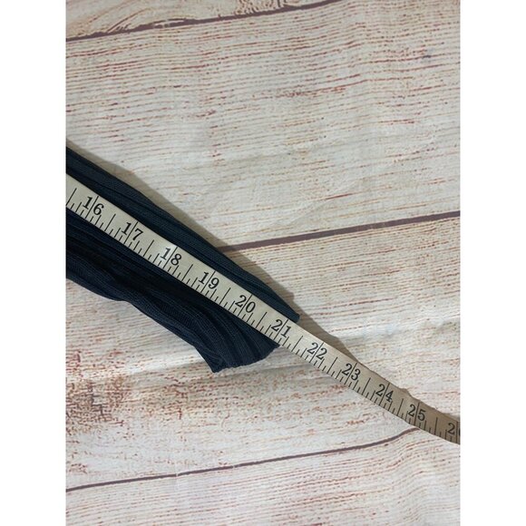 Neiman Marcus Exclusive Women's 100% Silk Turtle Neck Sweater - XL - Picture 9 of 11